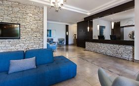 Imperia Hotel & Suites Saint-Eustache